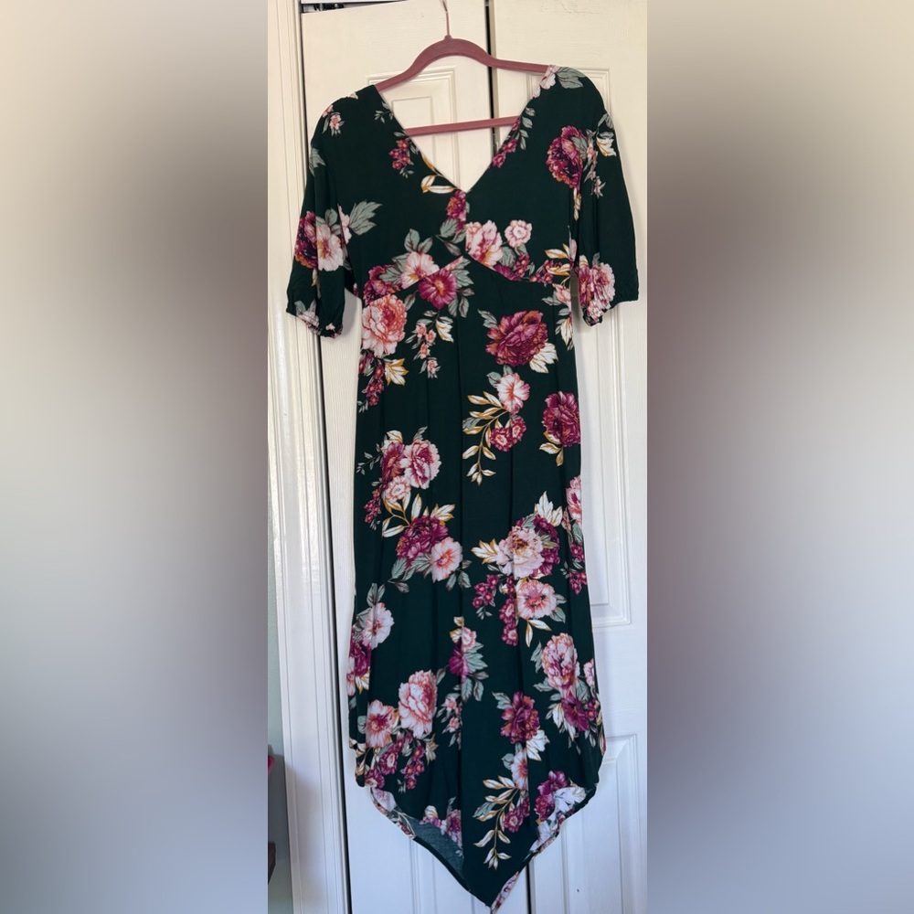 NWT Maurices Green Floral V neck dress